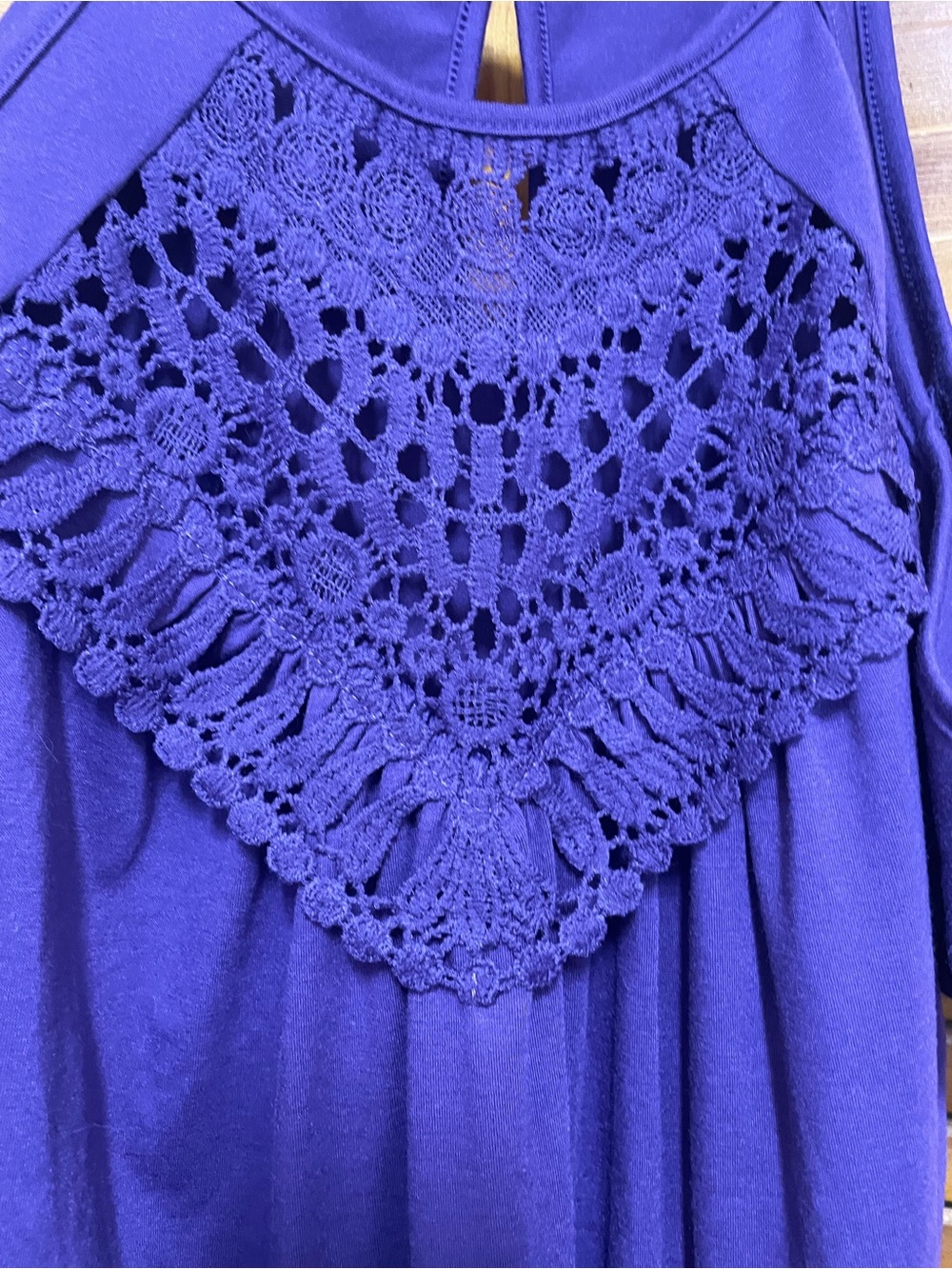 Women’s Crochet Yoke Cold Shoulder Tank Top - Purple